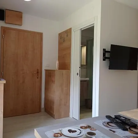 Apartma Aurora Краньска Гора